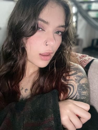 Alicia OnlyFans young 2